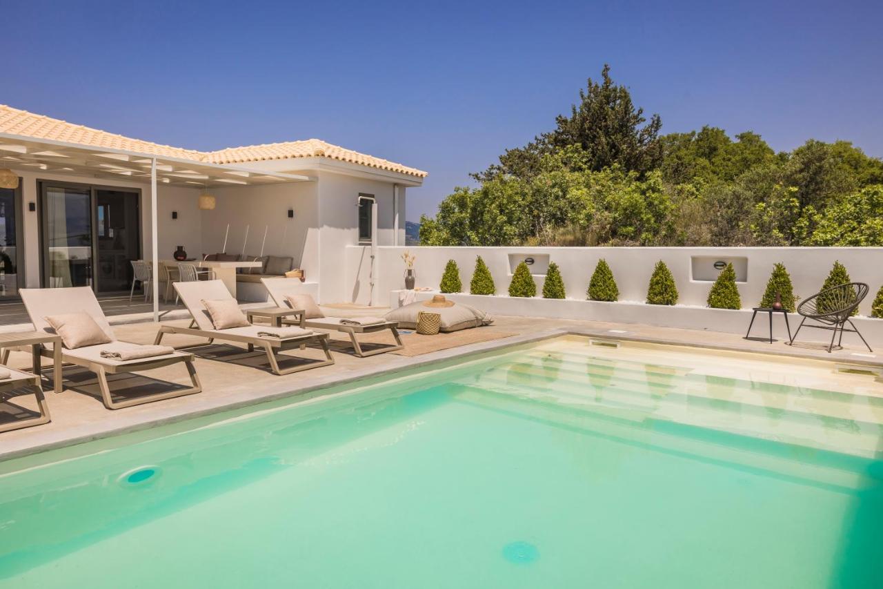 Villa Mirto - Iris Sunset Villas Lépedha Exteriér fotografie